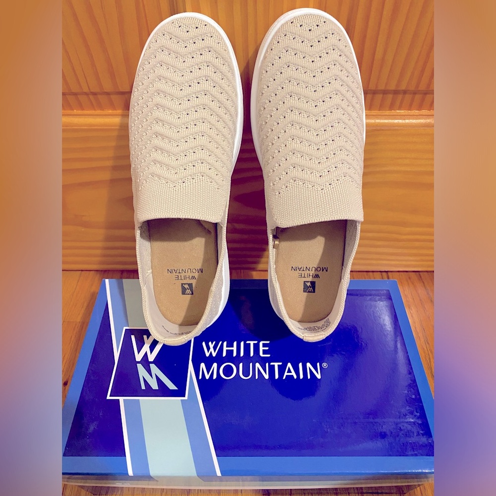 White Mountain Courage Slip-on Sneaker